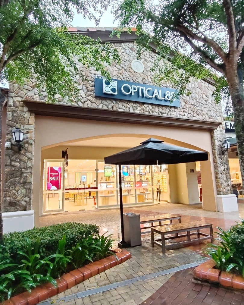Optical 88, Premium Outlet JB